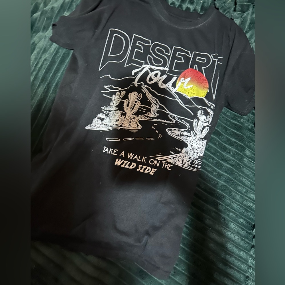 black graphic tee